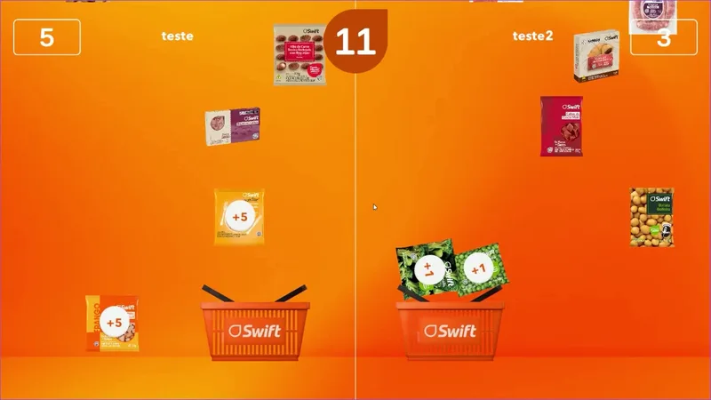 Duelo do game da Swift, com duas cestas e embalagens da marca caindo na tela.